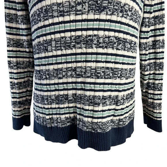 Croft & Barrow Blue and White Striped Sweater Womens Size Medium V Neck Knit Top - Picture 6 of 8